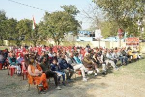 कानपुर चन्द्रलोक गेस्ट हाउस में हिंदू महासम्मेलन में उपस्थित जनसमूह 