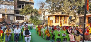 रामेश्वरम मंदिर केशव बस्ती में एकत्रित हिंदू समाज की भीड़